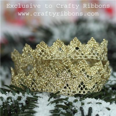 Santas Grotto - Gold Lace